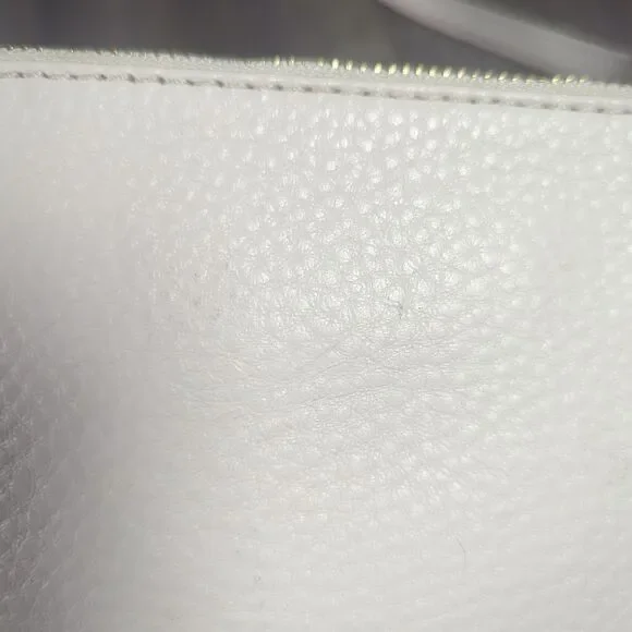 Michael Kors Fulton Wristlet Cream And Gold Zip Wallet MK Mini Purse - Picture 12 of 12